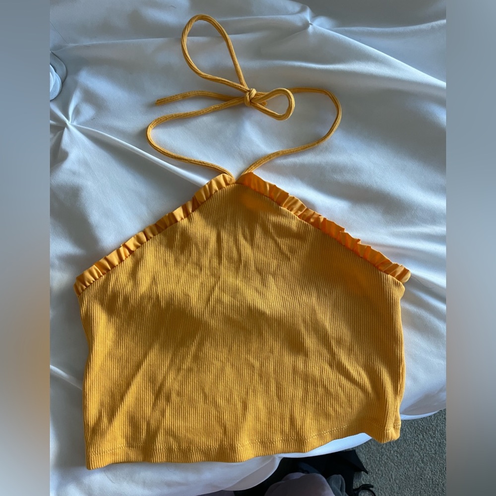 NWT Zara Halter top with ruffles